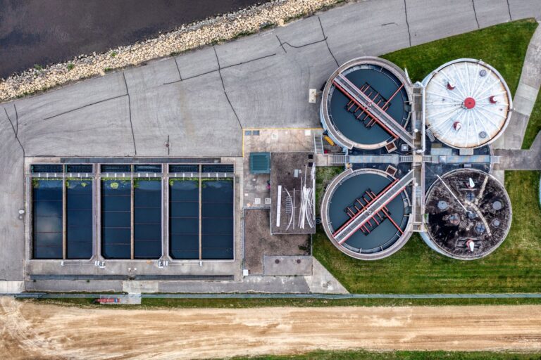 flocculant vs clarifier