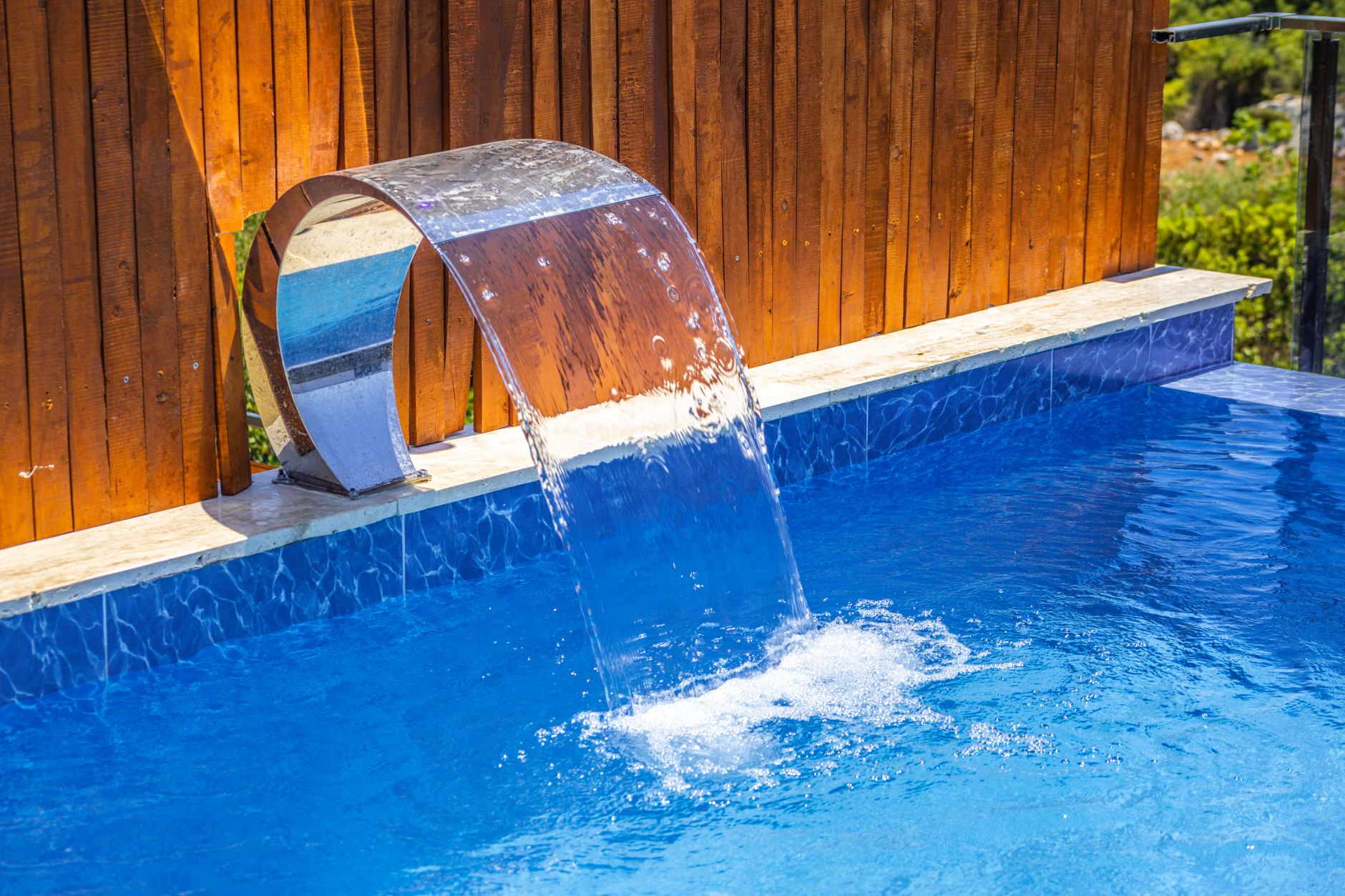 pool fountain